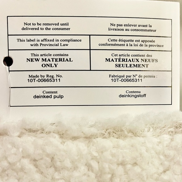 NWT Urban Expressions “Merino” Sherpa Crossbody - Picture 11 of 12